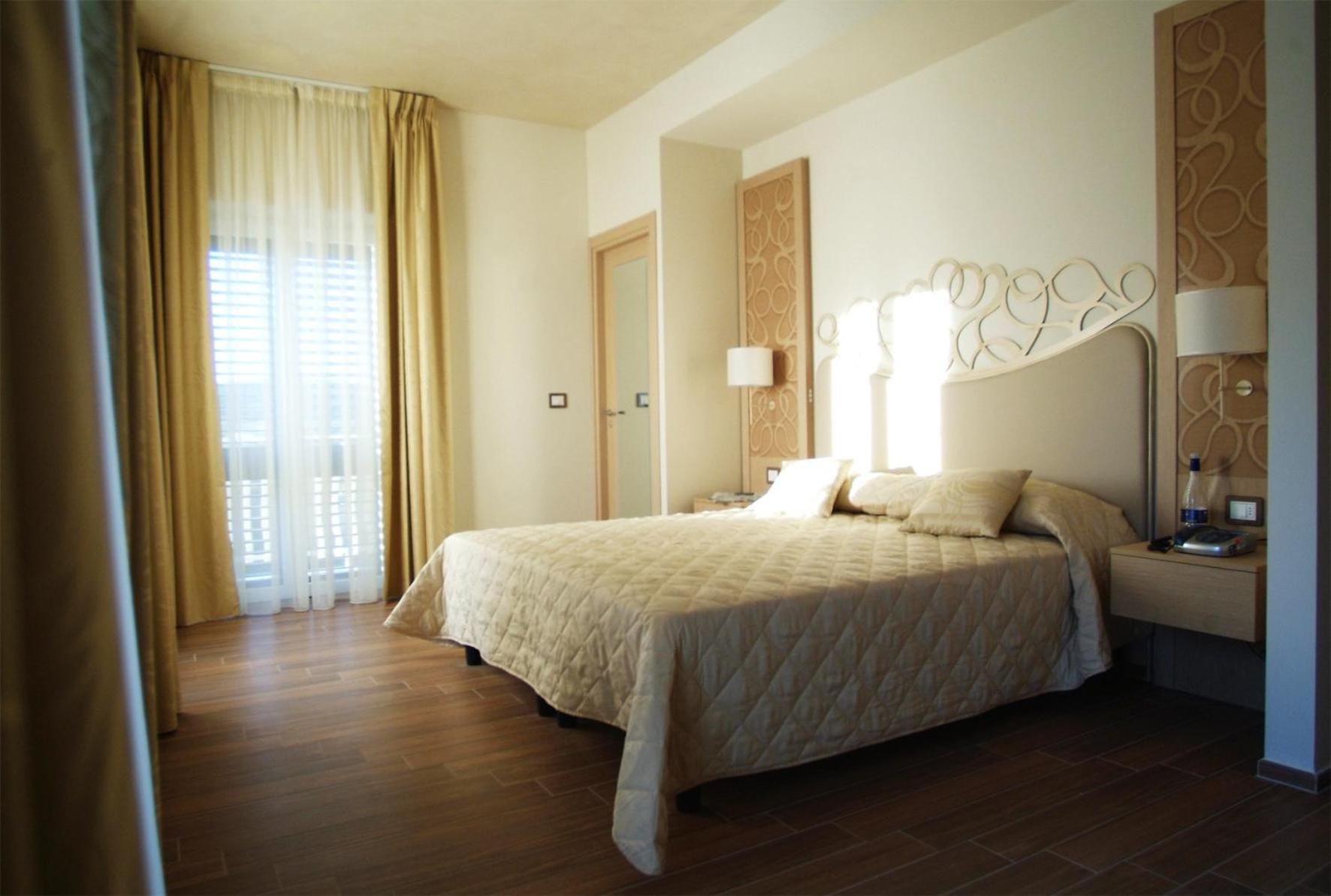 Hotel Duchessa Della Sila San Giovanni in Fiore Extérieur photo